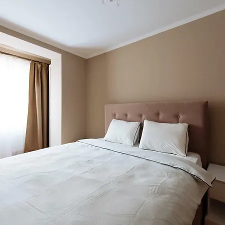 Old Square 5 Apartment
