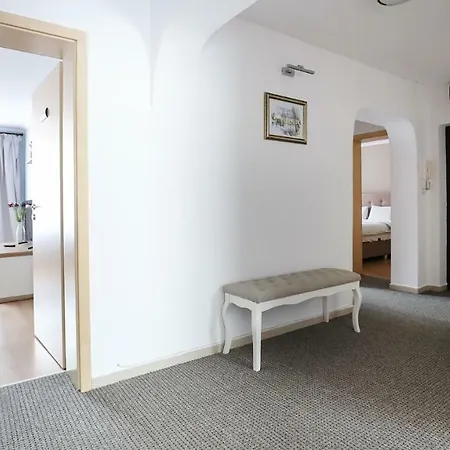 Old Square 5 Apartment Timisoara